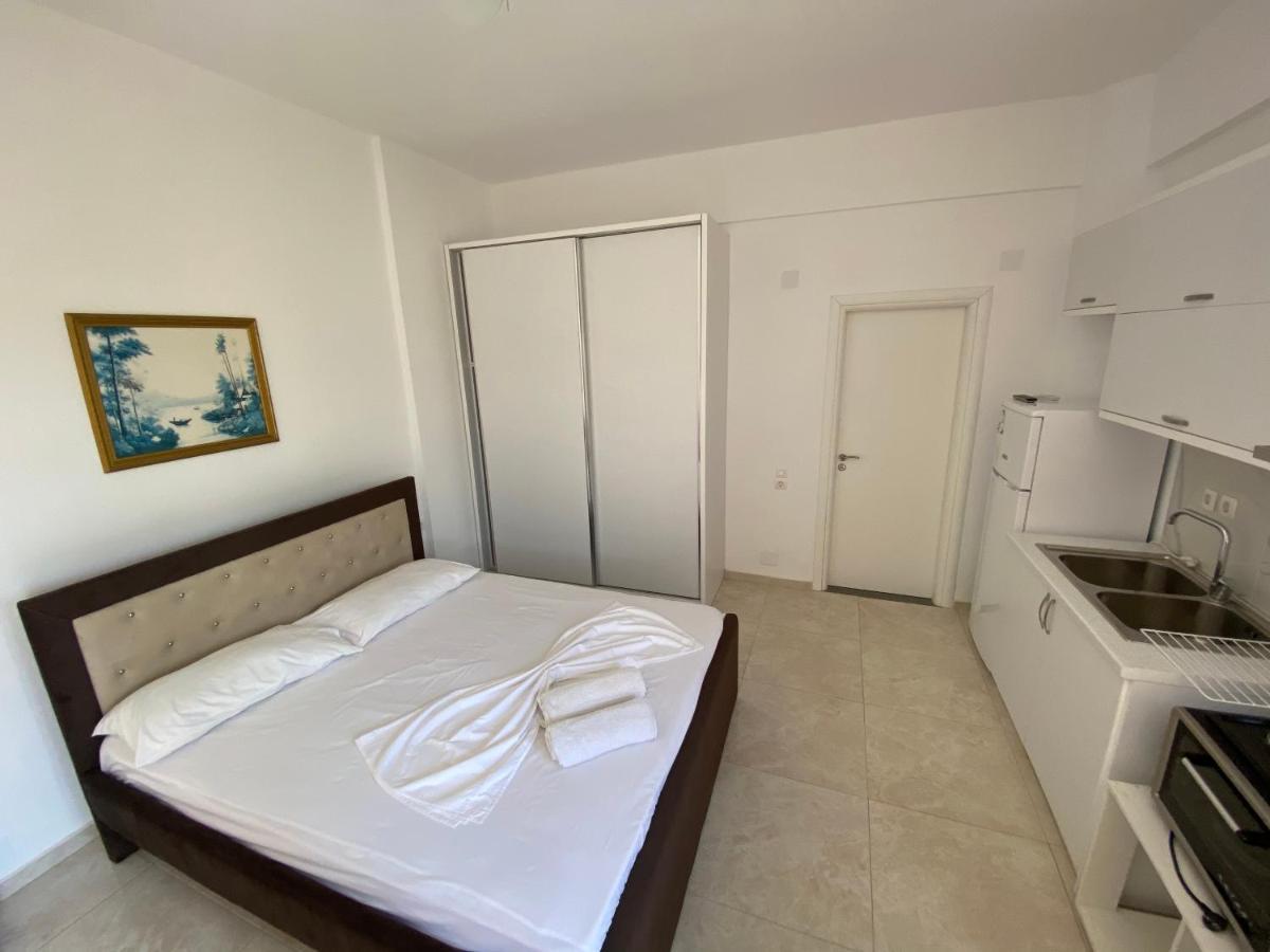 Am Apartment Sarandë Buitenkant foto