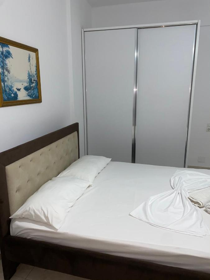 Am Apartment Sarandë Buitenkant foto