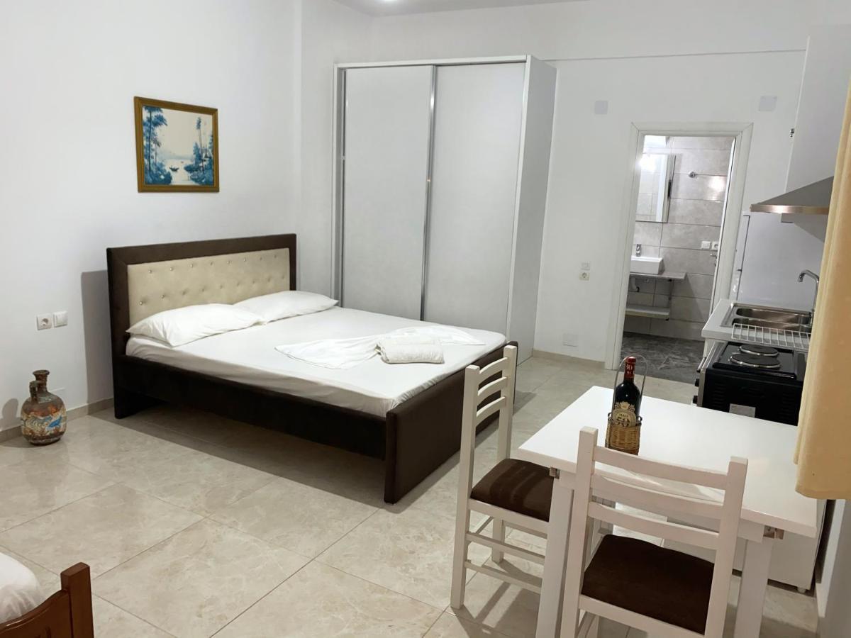 Am Apartment Sarandë Buitenkant foto